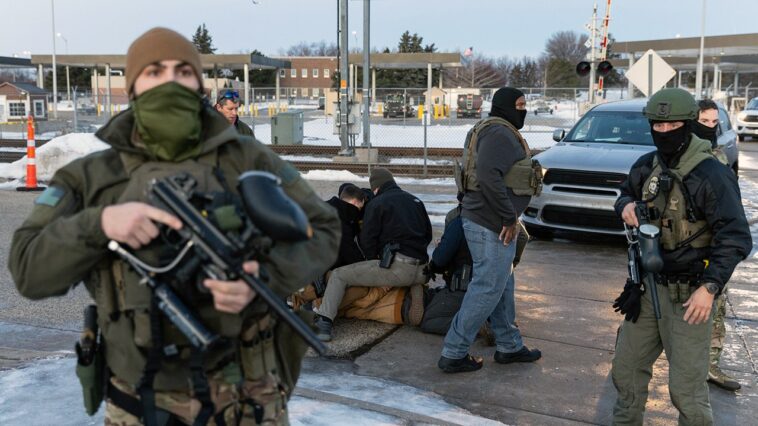 backlash-grows-after-clinton-appointed-judge-frees-migrants-over-ice-agent-masking