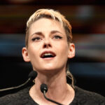 actress-kristen-stewart-suggests-americans-stop-buying-burgers-during-daytime-to-protest-crackdown-on-illegal-immigrants