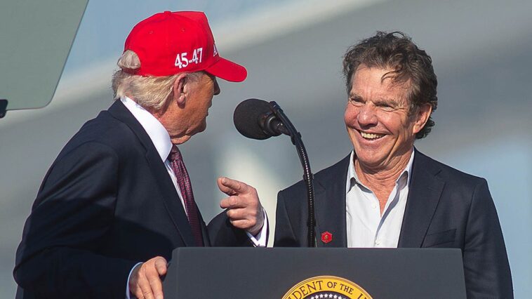 dennis-quaid-flies-air-force-one-with-trump,-takes-stage-at-texas-rally-event-in-corpus-christi
