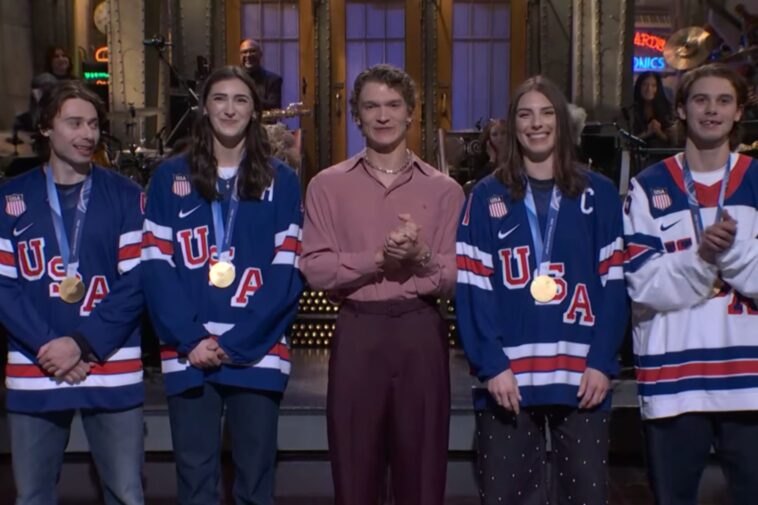 us-women’s-hockey-star-hilary-knight-delivers-joke-on-‘snl’-over-trump’s-white-house-visit-quip
