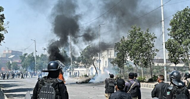nine-killed-as-pro-iran-protesters-attack-us.-consulate-in-pakistan’s-karachi