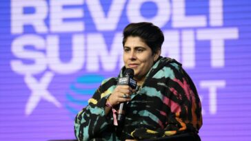 ‘wake-up’:-iranian-democrat-blasts-her-own-party’s-iran-strike-backlash