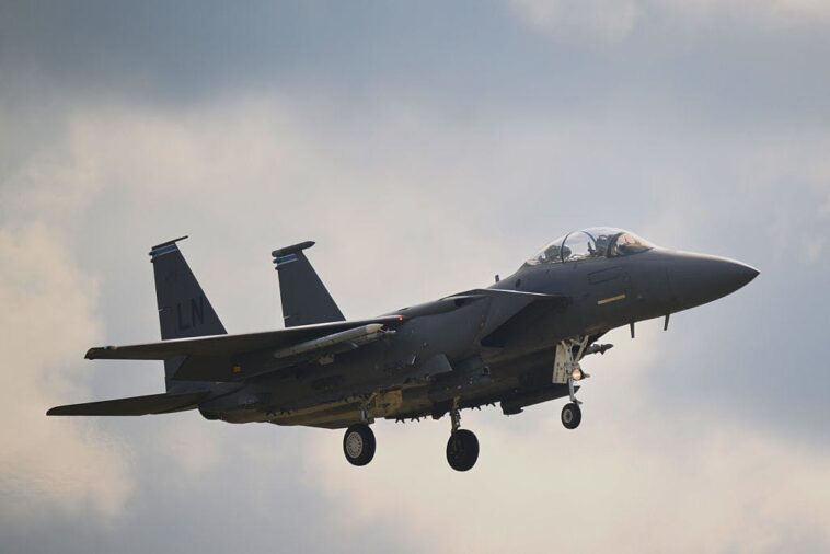 three-us.-air-force-fighter-jets-shot-down-over-kuwait-in-‘friendly-fire’-incident