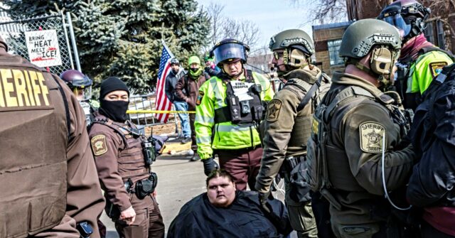 video-—-police:-54-arrested-during-violent-anti-ice-protest-in-minneapolis