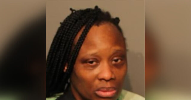 report:-iowa-homeowner-shoots-alleged-intruder-while-officers-are-en-route