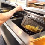 steak-‘n-shake-sparks-online-debate-with-21-cent-bitcoin-bonus-for-workers:-‘this-is-the-way’