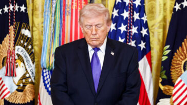 trump-‘very-disappointed’-in-starmer-blocking-us.-from-launching-iran-strikes-from-british-bases:-report