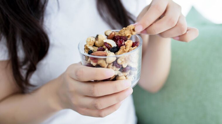 common-nut-emerges-as-standout-for-lowering-‘bad’-cholesterol-in-25-year-review