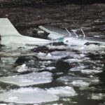 pilot,-passenger-swim-to-safety-after-plane-crashes-into-new-york’s-hudson-river