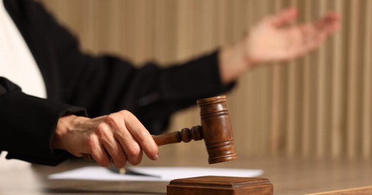 world’s-worst-judge?-lib-female-judge-frees-2-men-who-brought-cash-to-hotel-thinking-they-were-meeting-girl,-15,-for-sex-–-they-paid-$0-bail