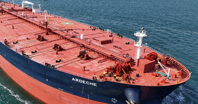 china-pleads-with-iran-to-keep-strait-of-hormuz-open-for-oil-shipments