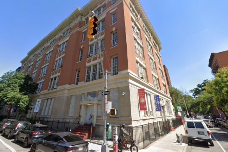 teen-boy-caught-with-loaded-gun-in-nyc-school-arrested:-cops