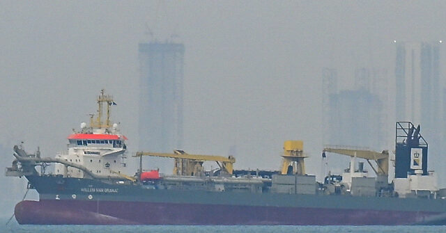 iran-threatens-to-‘burn’-oil-tankers,-launches-‘indiscriminate’-strikes-across-gulf-of-oman