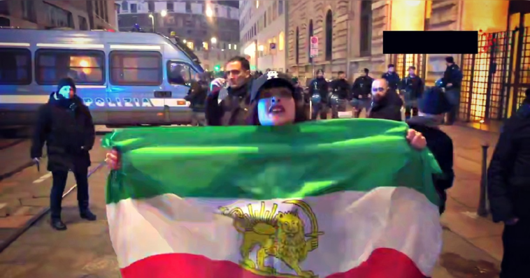 trump-supporting-iranian-diaspora-face-off-with-italian-leftists-protesting-the-strikes-in-front-of-the-us-embassy-in-milan