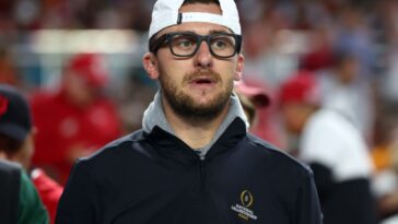 johnny-manziel-gets-restraining-order-against-woman-claiming-to-be-dating-him