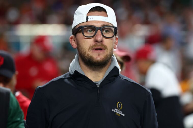 johnny-manziel-gets-restraining-order-against-woman-claiming-to-be-dating-him