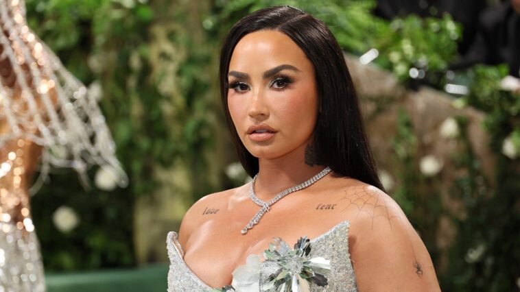 demi-lovato-condemns-past-relationship-with-30-year-old-man-when-she-was-teen:-‘that’s-not-ok’