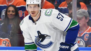 stars-boost-defense,-get-myers-from-canucks