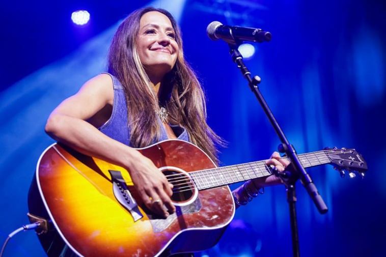 ‘sad-thing-to-watch’:-country-singer-strives-to-save-california-with-her-new-song