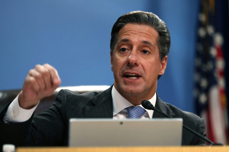 huge-lump-of-your-cash-alberto-carvalho-will-pocket-before-lausd-board-even-meets-—-and-he’s-doing-nothing-for-it