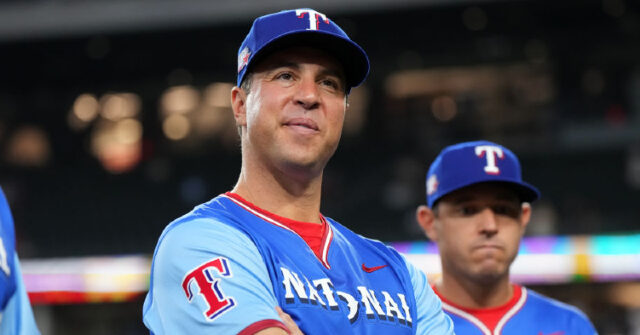 ex-mlb-star-mark-teixeira-wins-republican-congressional-primary-in-texas