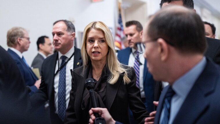 pam-bondi-faces-bipartisan-subpoena-over-frustration-with-doj’s-release-of-epstein-files