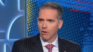 aww:-left-wing-media-analyst-says-people-at-cnn-don’t-like-scott-jennings,-have-complained-to-management-about-him