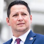 after-admitting-affair-with-staffer,-texas-rep-faces-gop-calls-to-end-re-election-bid