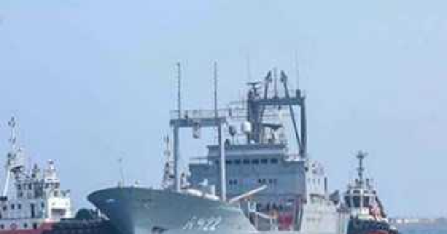 iranian-warship-surrenders-to-sri-lankans,-first-time-ship-interned-by-neutral-nation-since-second-world-war