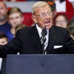 dem-rep-kam-buckner-pays-tribute-to-lou-holtz-after-legendary-coach’s-death