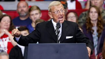dem-rep-kam-buckner-pays-tribute-to-lou-holtz-after-legendary-coach’s-death