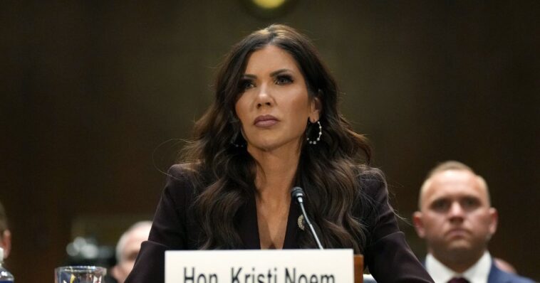 watch:-here’s-the-moment-that-appears-to-have-cost-kristi-noem-her-job-as-dhs-secretary