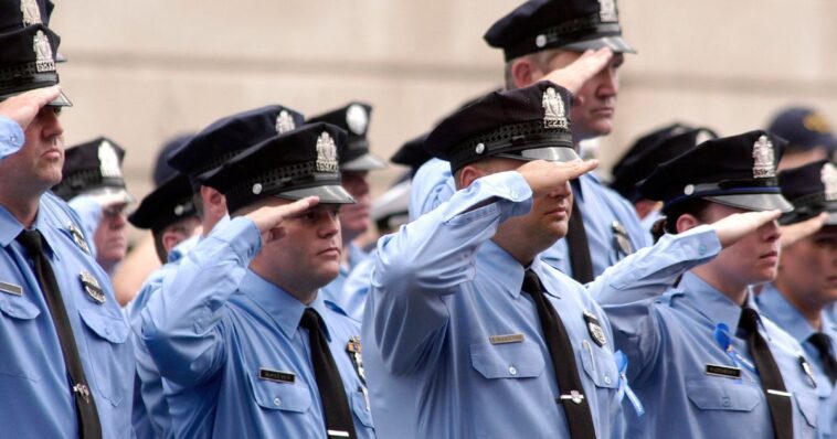 white-police-officers-sue-philadelphia-over-dei-promotions,-say-they-were-passed-over-for-political-reasons