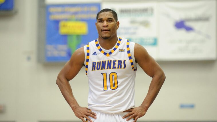 former-college-basketball-coach-accused-of-leading-double-life-as-pimp-across-four-states:-report