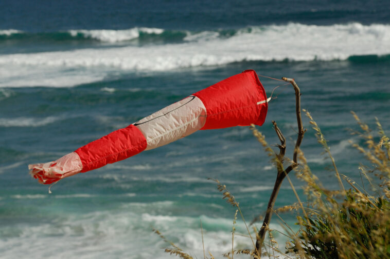 massive-santa-ana-wind-warning-in-effect-for-southern-california