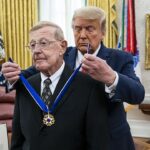 trump-pays-tribute-to-lou-holtz-after-legendary-football-coach’s-death