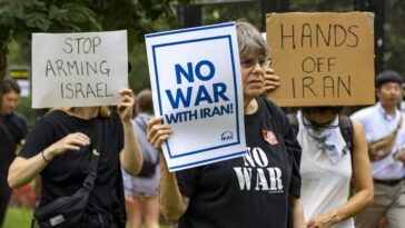 irony:-leftists-rally-in-us-streets-for-iran’s-brutal-regime-while-irgc-lawmaker-threatens-to-kill-domestic-protesters-‘a-shoot-on-sight-issue-has-been-ordered’-(video)