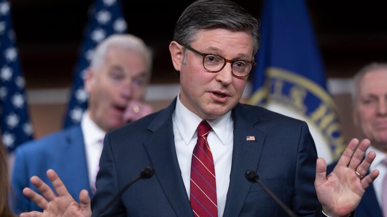 democrats-pressure-mike-johnson-to-keep-house-in-washington-over-‘rapidly-developing’-iran-operation