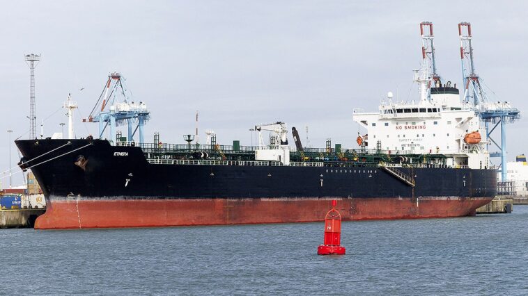 shadow-fleet-under-fire:-iran’s-strait-shutdown-could-squeeze-russia’s-war-chest,-china’s-oil-lifeline