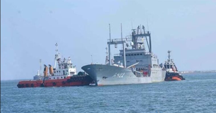 one-of-iran’s-last-remaining-naval-ships-suffers-a-devastating-fate-–-but-it-wasn’t-struck-by-enemy-fire