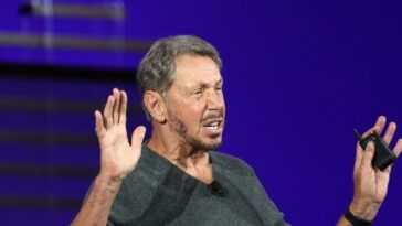 oracle-plans-massive-job-cuts-as-ai-data-center-expansion-costs-soar