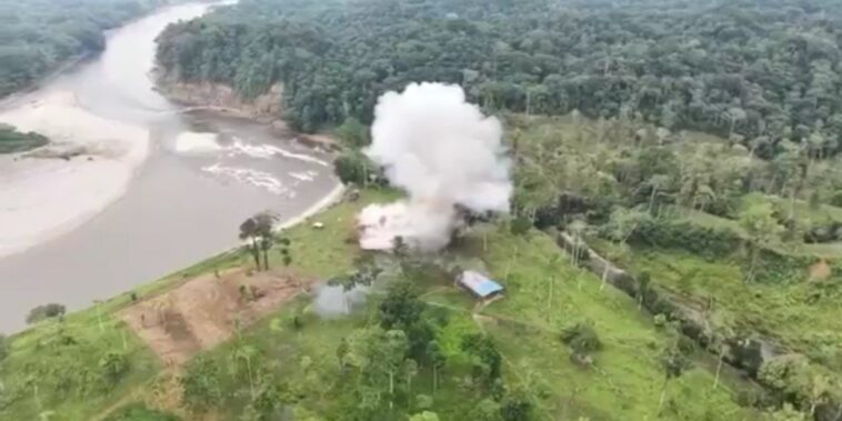 breaking:-us-military-conducts-strike-on-narco-terrorist-cell-in-ecuador-(unclassifed-video)