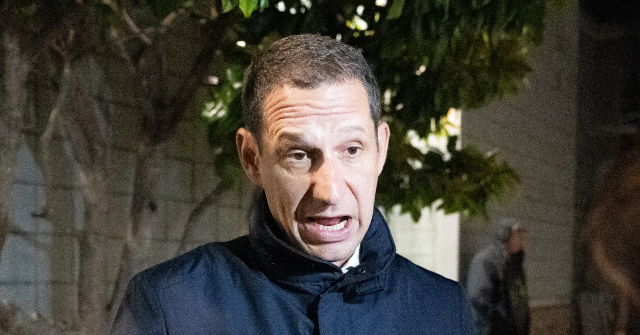 watch:-san-francisco-mayor’s-suv-blocked,-security-detail-attacked-near-notorious-tenderloin-district