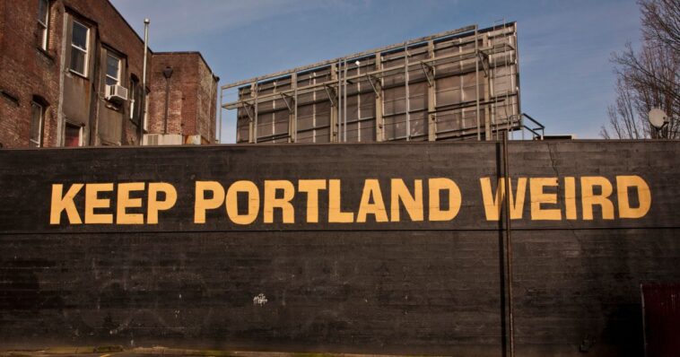 blue-city-paradise:-portland-man-wearing-dress-and-bloody-beard-gropes-innocent-woman-–-had-open-arrest-warrant-since-2023