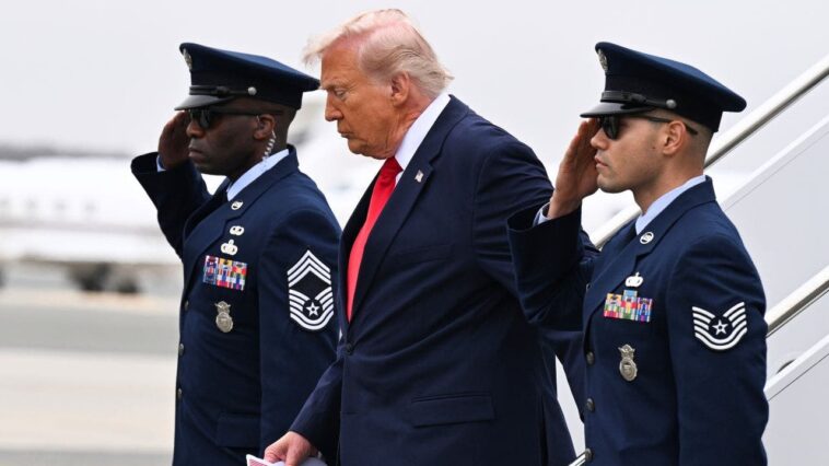trump-and-first-lady-attend-dignified-transfer-for-6-us-troops-killed-in-kuwait