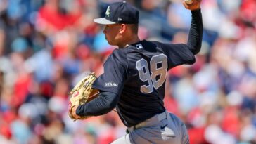 will-warren-left-solid-yankees-spring-outing-with-one-critique
