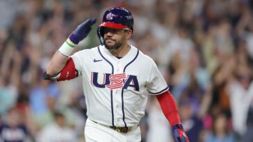 kyle-schwarber’s-homer-powers-team-usa-past-great-britain-in-wbc-after-sluggish-start