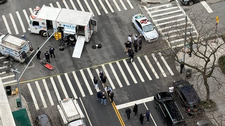 police-swarm-nyc-street-sunday-amid-ied-probe-near-gracie-mansion