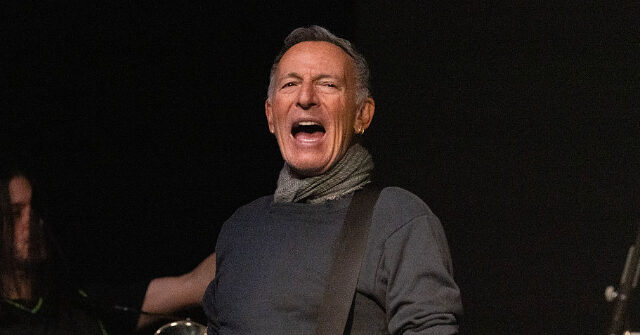 fans-furious-at-bruce-springsteen-over-skyrocketing-ticket-prices-for-anti-trump-‘no-kings’-tour