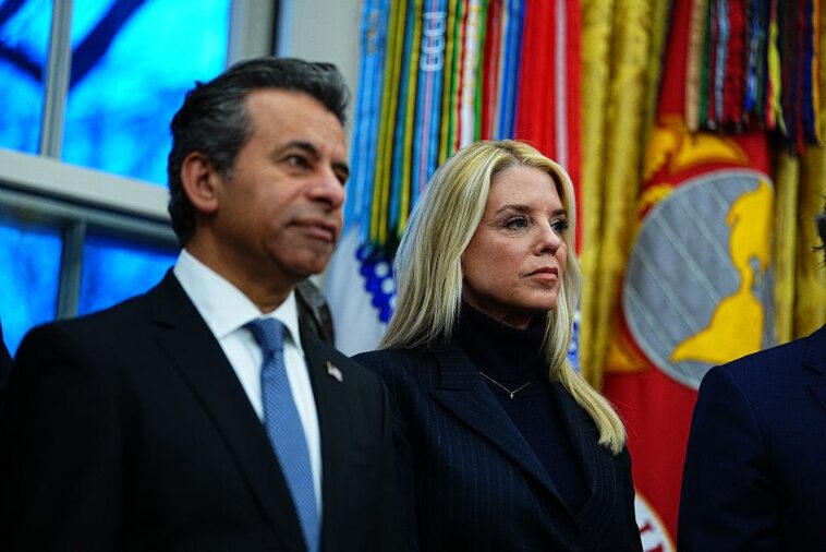 justice-department-moves-to-shut-down-red-state-lawsuit-over-abortion-pill